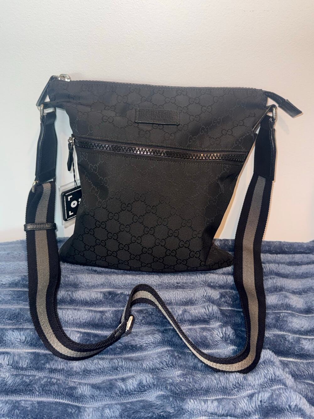 Gucci Black GG Monogram Nylon Leather Messenger Bag Crossbody 449184 Auth